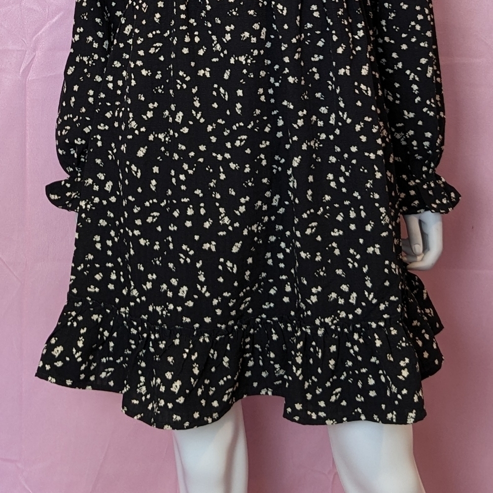 Vanilla Bay Floral Puff Sleeve Smocked Bodice Long Sleeve Mini Dress size Medium - Picture 3 of 7